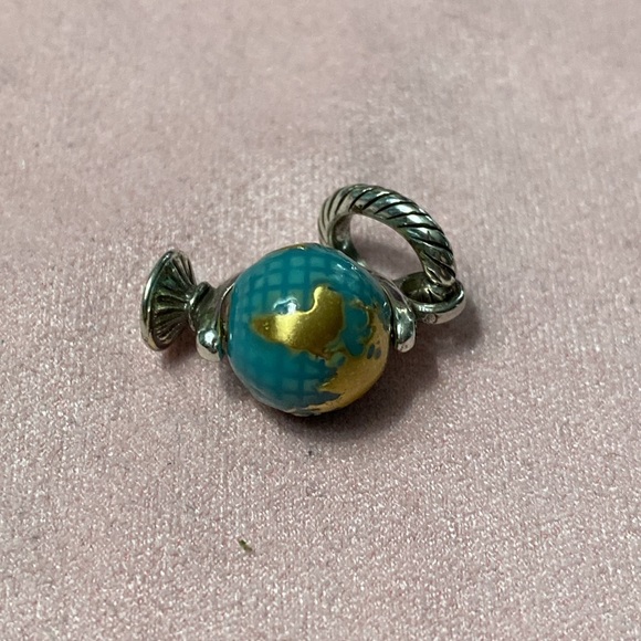 Silver Brighton Working Globe Dangle Charm - Picture 8 of 8